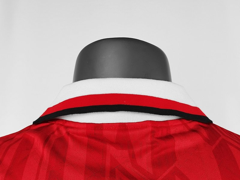 Camisa Retrô Manchester United I 1992/94 – Masculina - Imagem 4