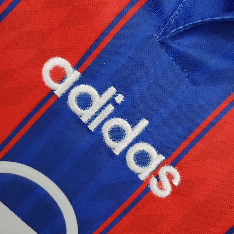 Camisa Retrô Bayern de Munique I 1995/97 – Masculina - Imagem 5