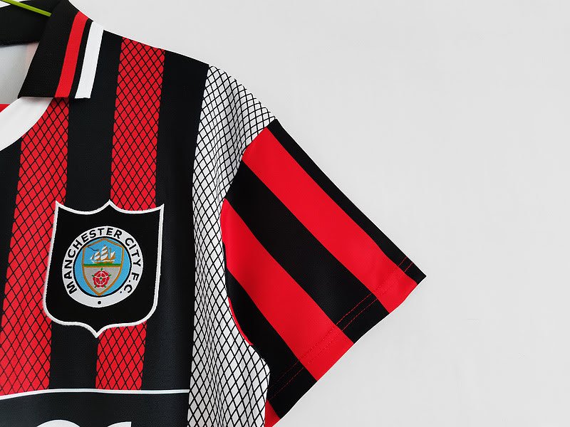 Camisa Retrô Manchester City II 1994/96 – Masculina - Imagem 6