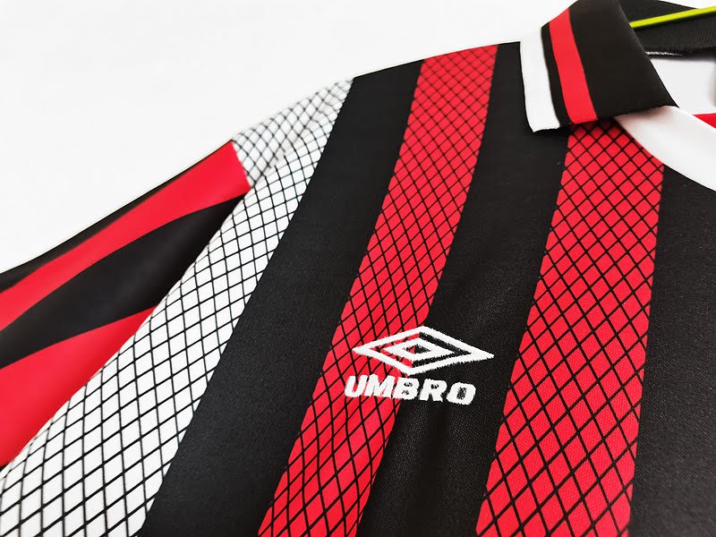 Camisa Retrô Manchester City II 1994/96 – Masculina - Imagem 4