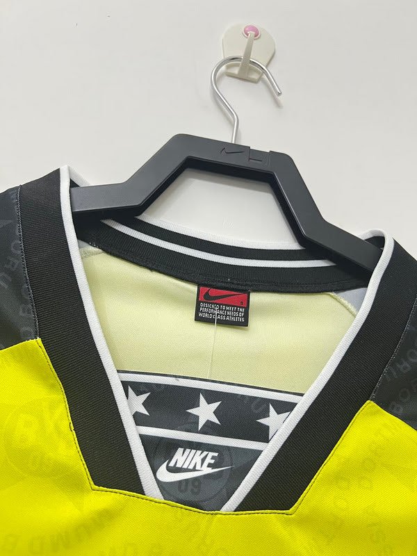 Camisa Retrô Borussia Dortmund I 1994/95 – Masculina - Imagem 3