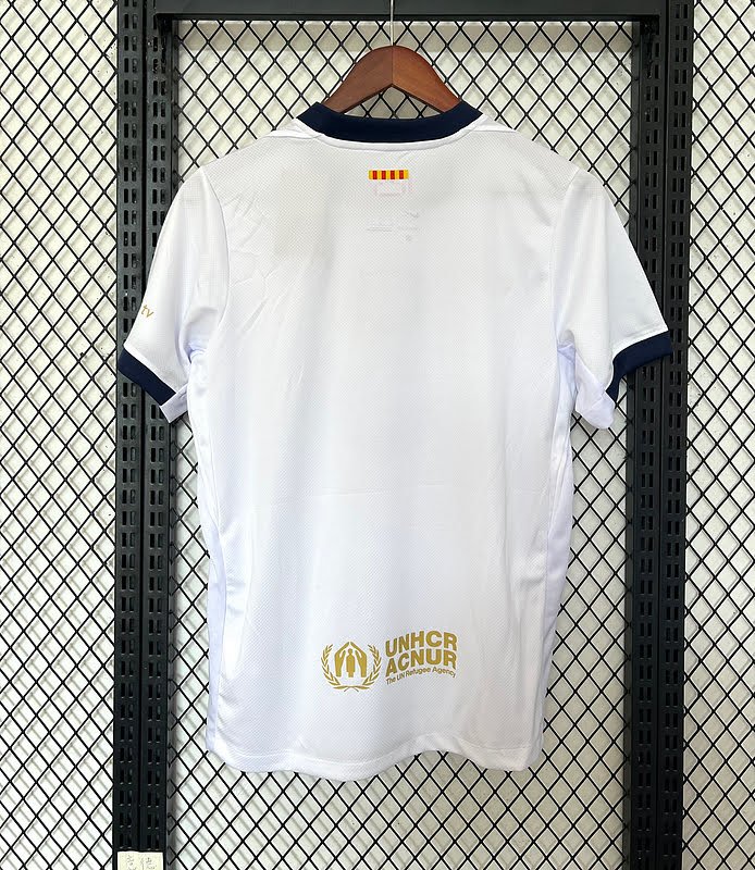 Camisa Barcelona 2025/26 – Masculina – Versão Torcedor – Branca - Imagem 2