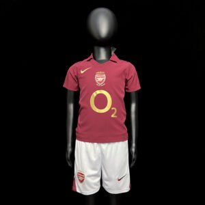 Kit Infantil Retrô Arsenal I 2005/06