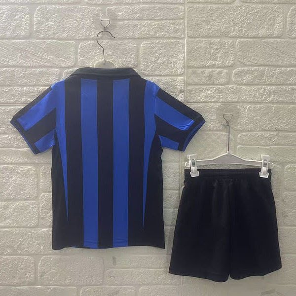 Kit Infantil Retrô Inter de Milão I 2016/28 - Imagem 2