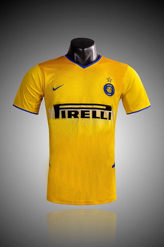 Camisa Retrô Inter de Milão III 2002/03 – Masculina