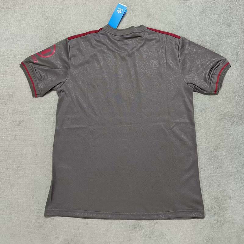 Camisa Bayern de Munique 2025/26 – Masculina – Versão Torcedor – Cinza - Imagem 2