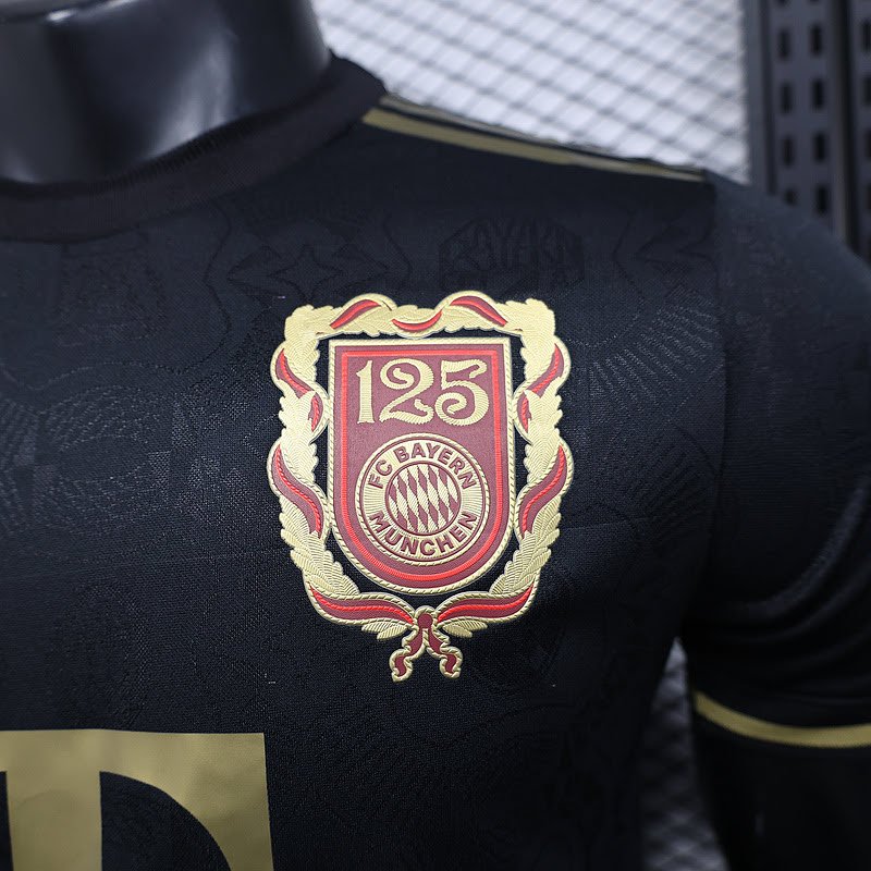 Camisa Bayern de Munique 2025/26 – Masculina – Versão Jogador – Preta - Imagem 4