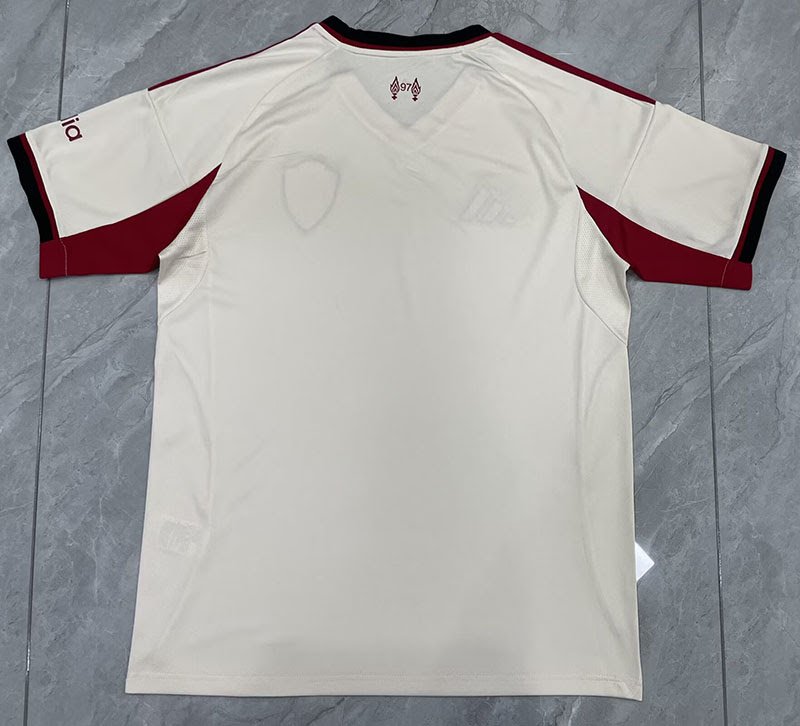 Camisa Liverpool II 2025/26 – Masculina – Versão Torcedor - Imagem 2