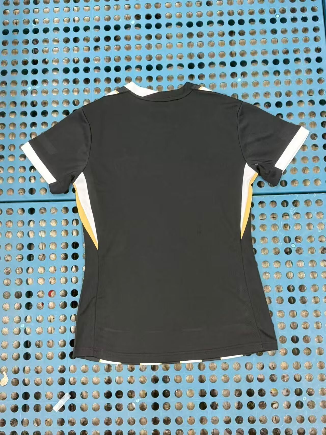 Camisa Atlético Mineiro I 2026/27 – Feminina – Versão Torcedor - Imagem 4