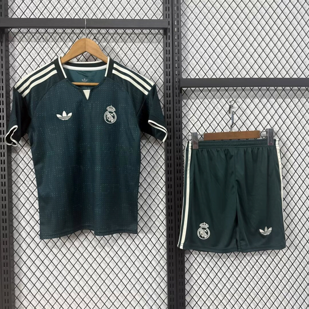 Kit Infantil Real Madrid II 2026/27