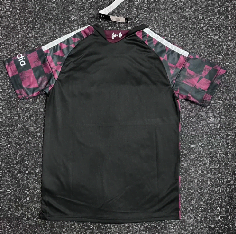 Camisa Liverpool II 2026/27 – Masculina – Versão Torcedor - Imagem 2
