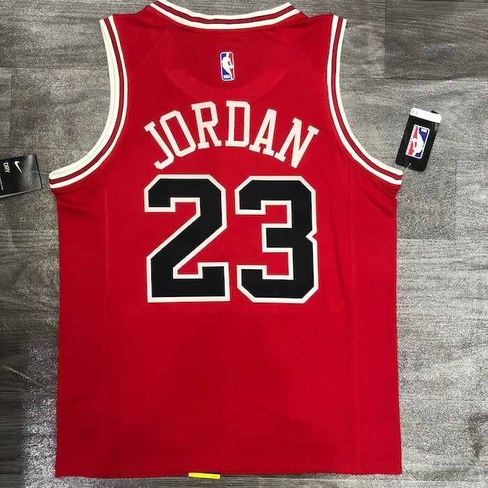 Regata NBA Chicago Bulls – Crew Neck #23 – Vermelha – Masculina – Imagem 2