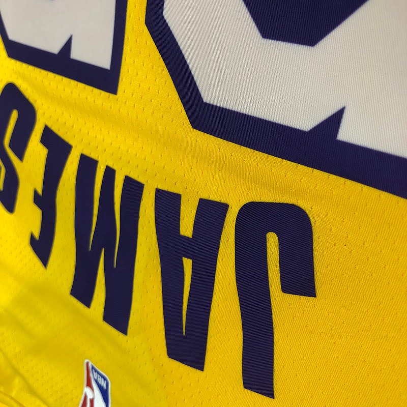 Regata NBA Los Angeles Lakers – James #23 – Amarela – Masculina – Imagem 6