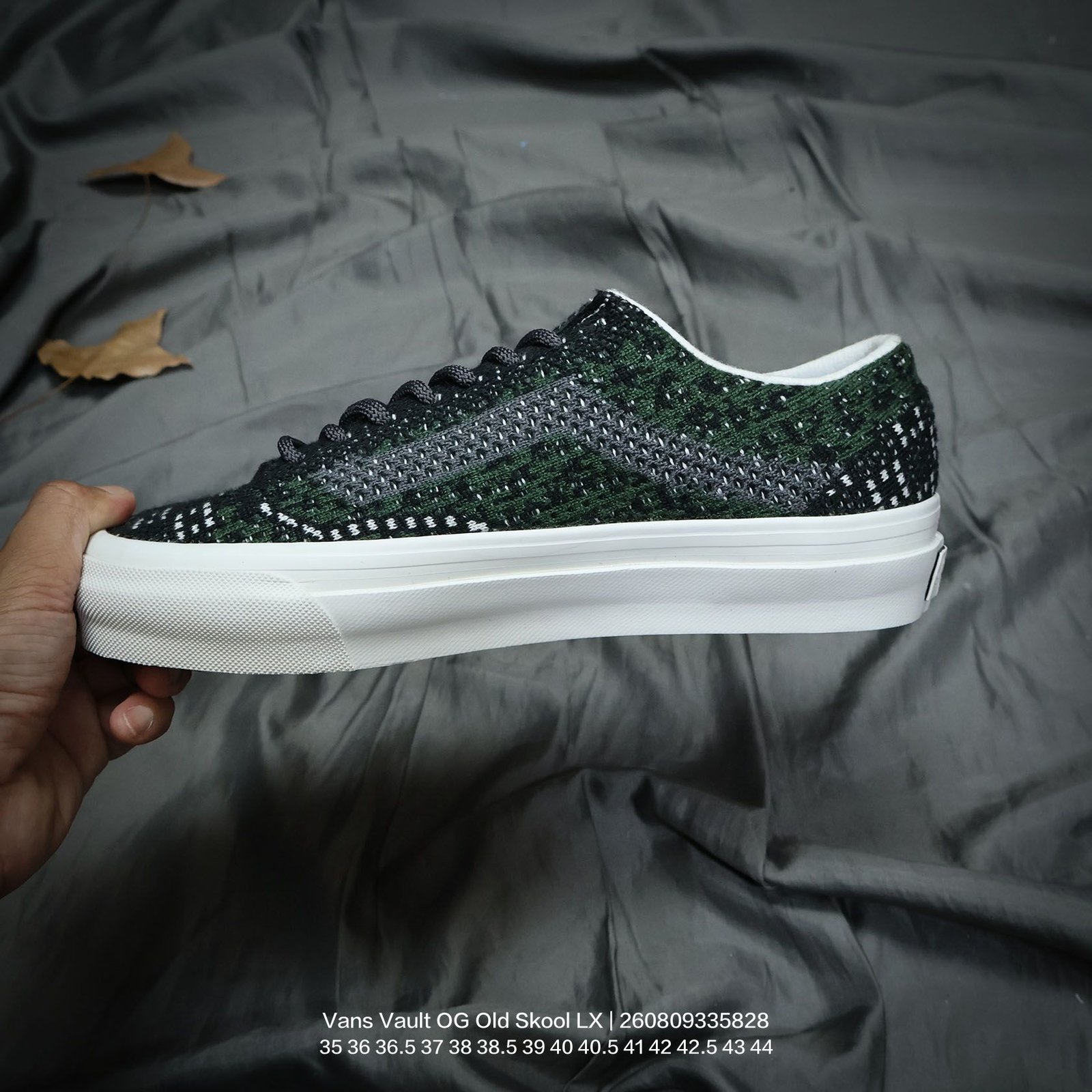 Tênis Vans Vault OG Old Skool LX - Imagem 3