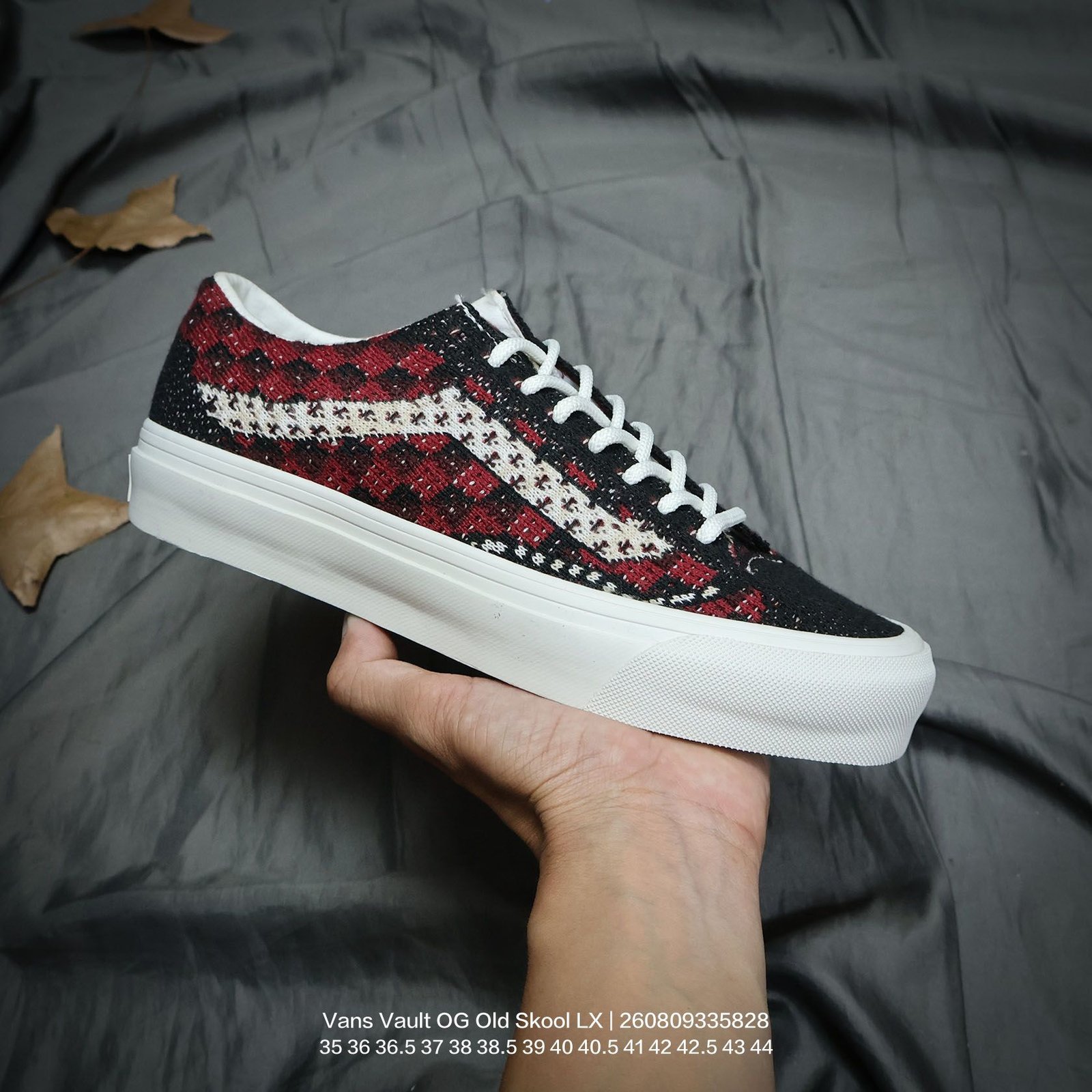 Tênis Vans Vault OG Old Skool LX
