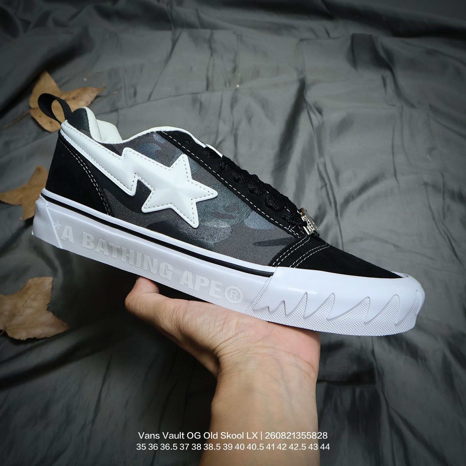Tênis Vans Vault OG Old Skool LX