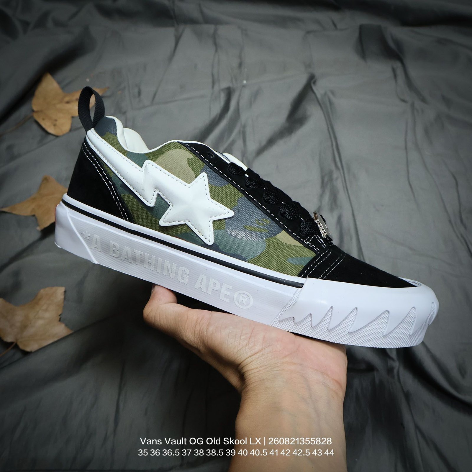 Tênis Vans Vault OG Old Skool LX