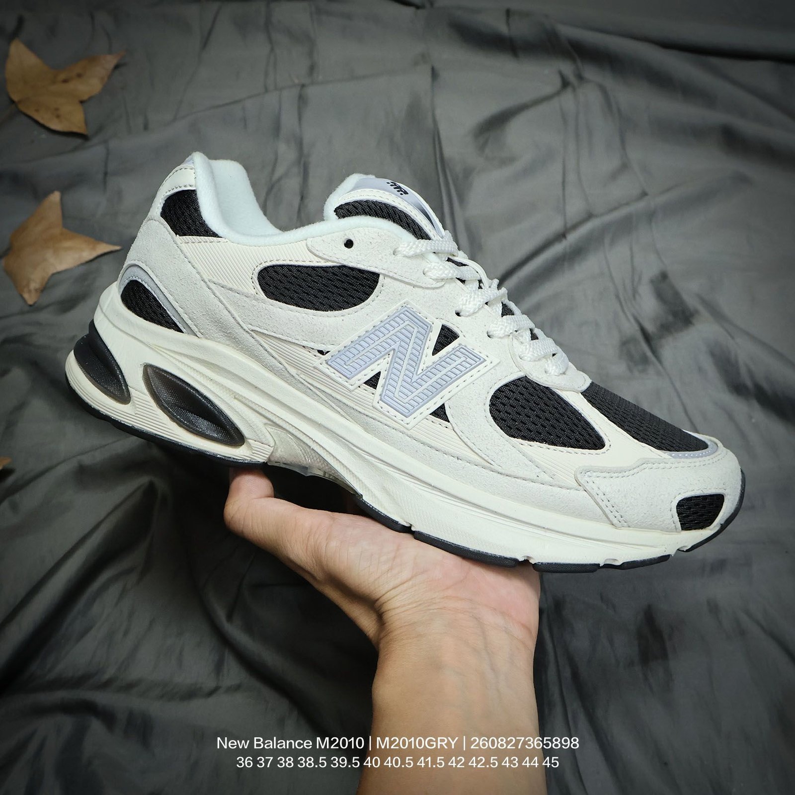 Tênis New Balance M2010
