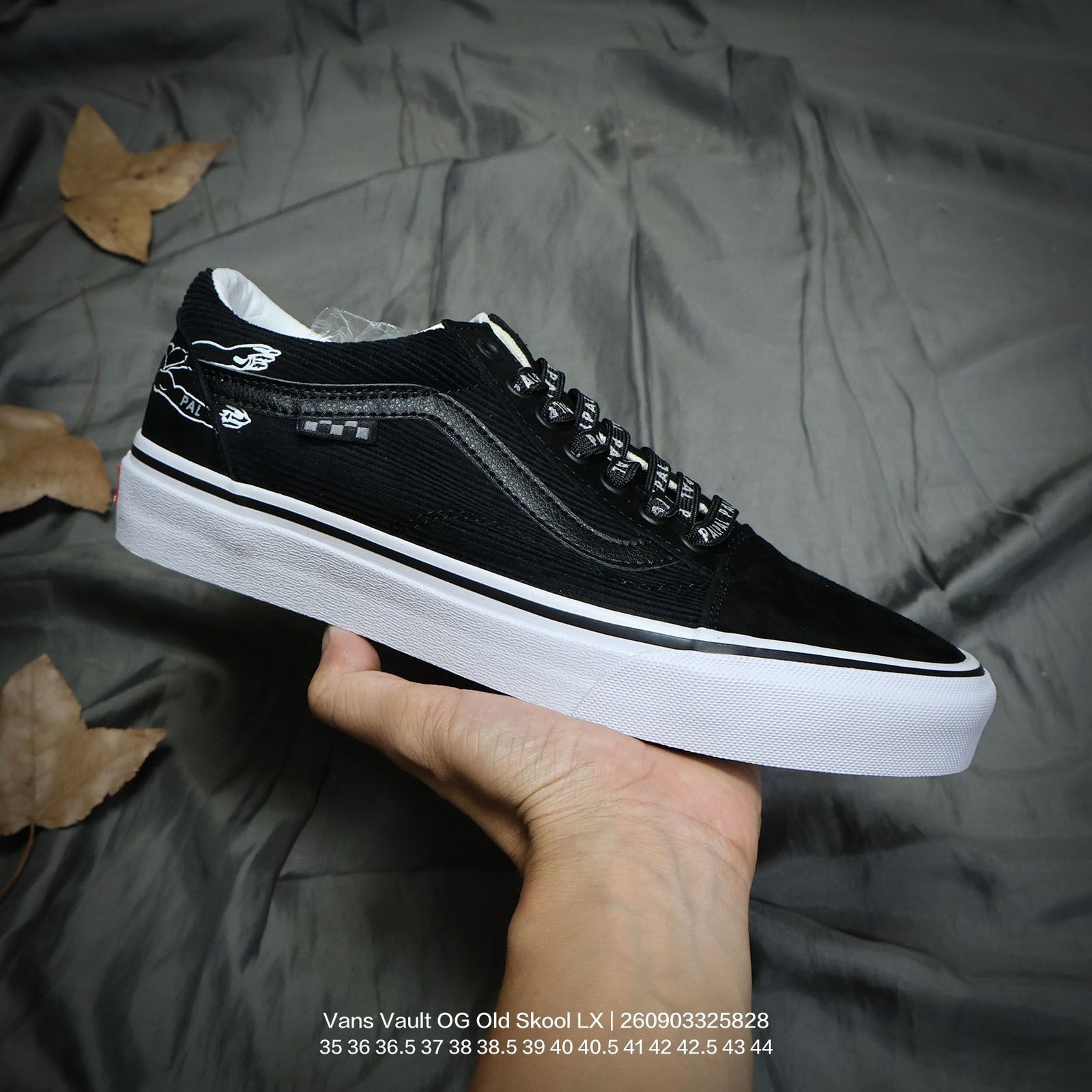 Tênis Vans Vault OG Old Skool LX