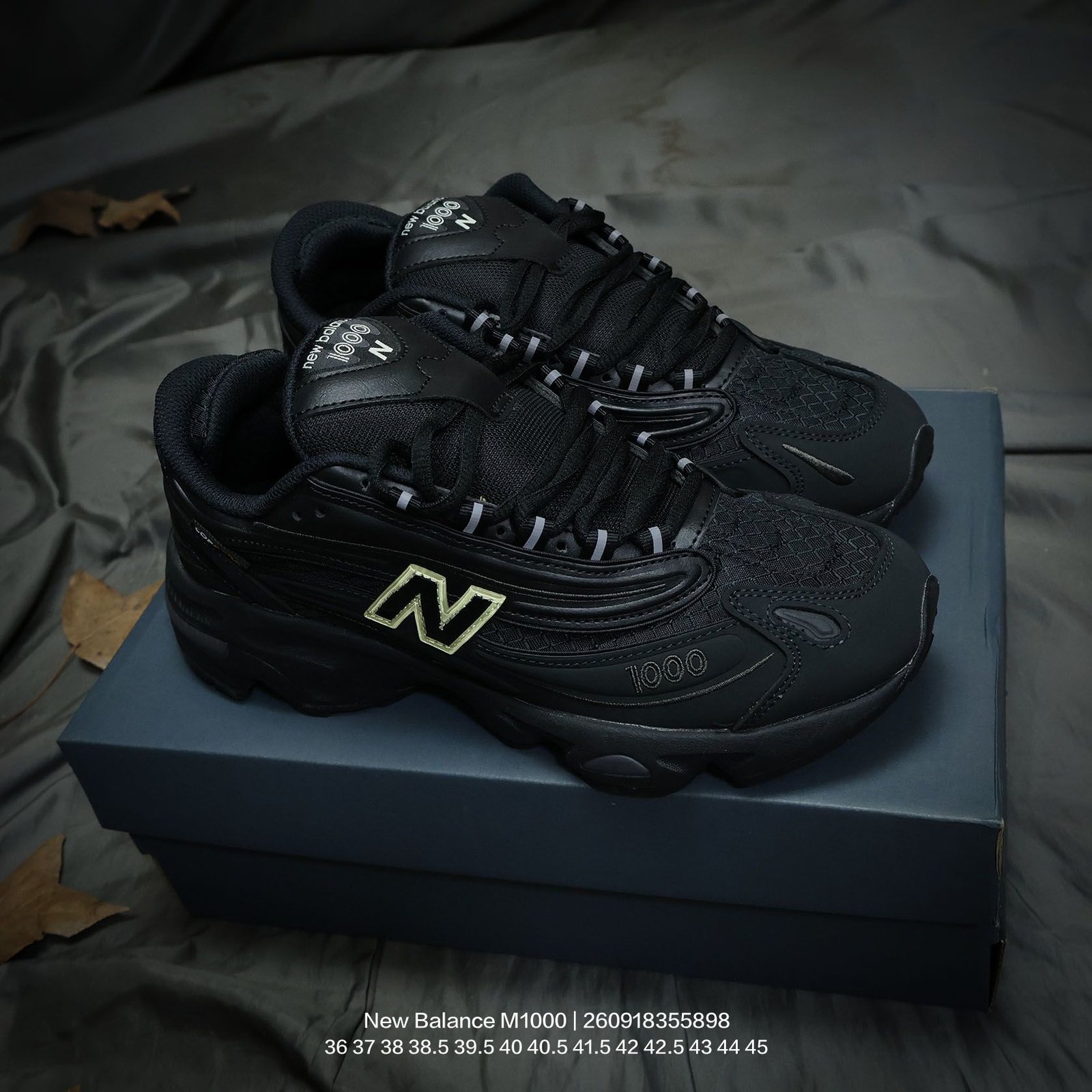 Tênis New Balance M1000