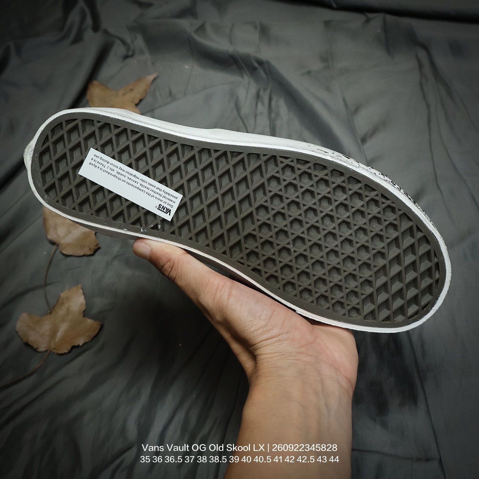 Tênis Vans Vault OG Old Skool LX - Imagem 5