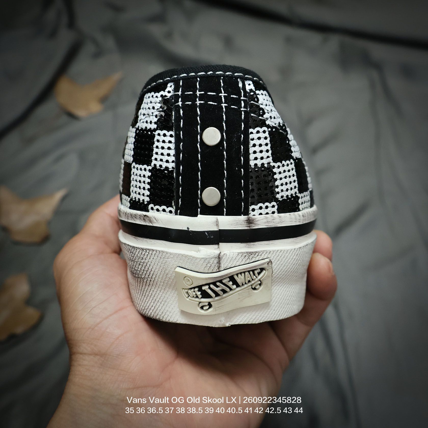 Tênis Vans Vault OG Old Skool LX - Imagem 4