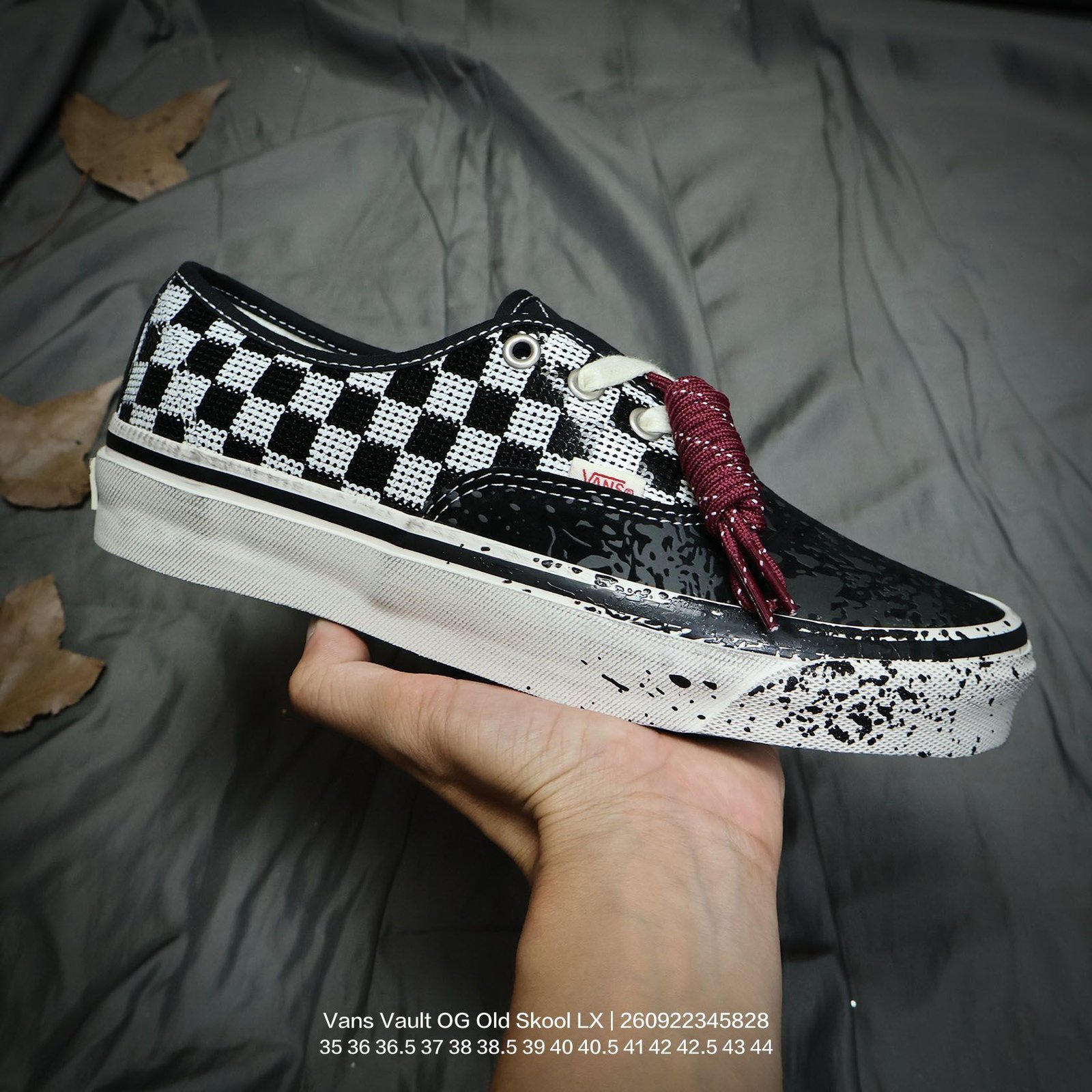 Tênis Vans Vault OG Old Skool LX