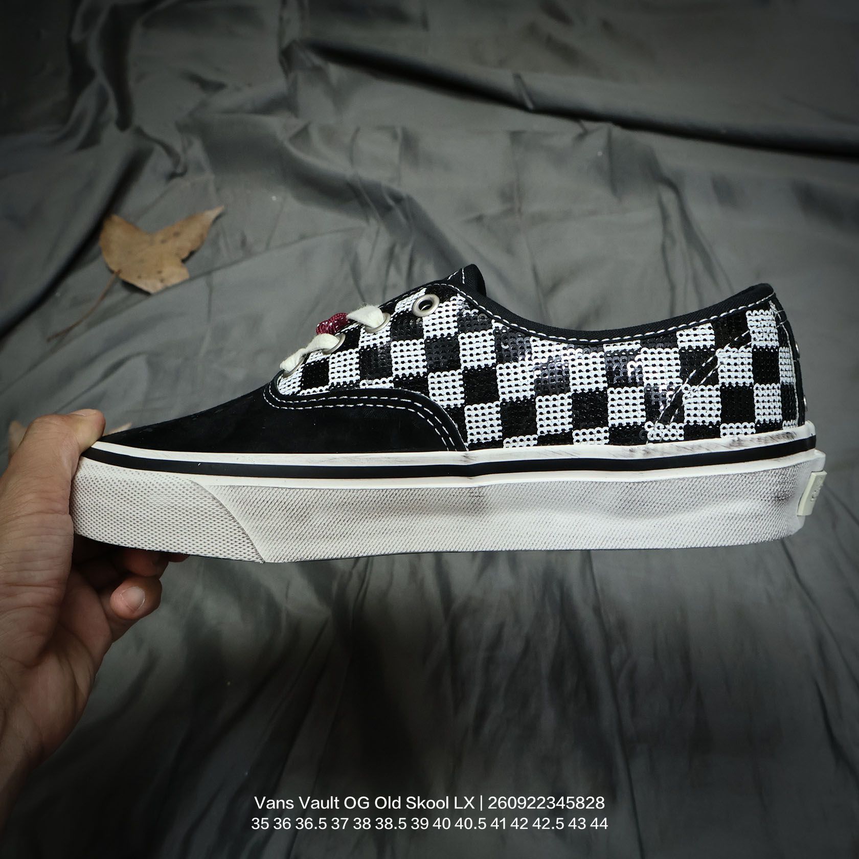 Tênis Vans Vault OG Old Skool LX - Imagem 3