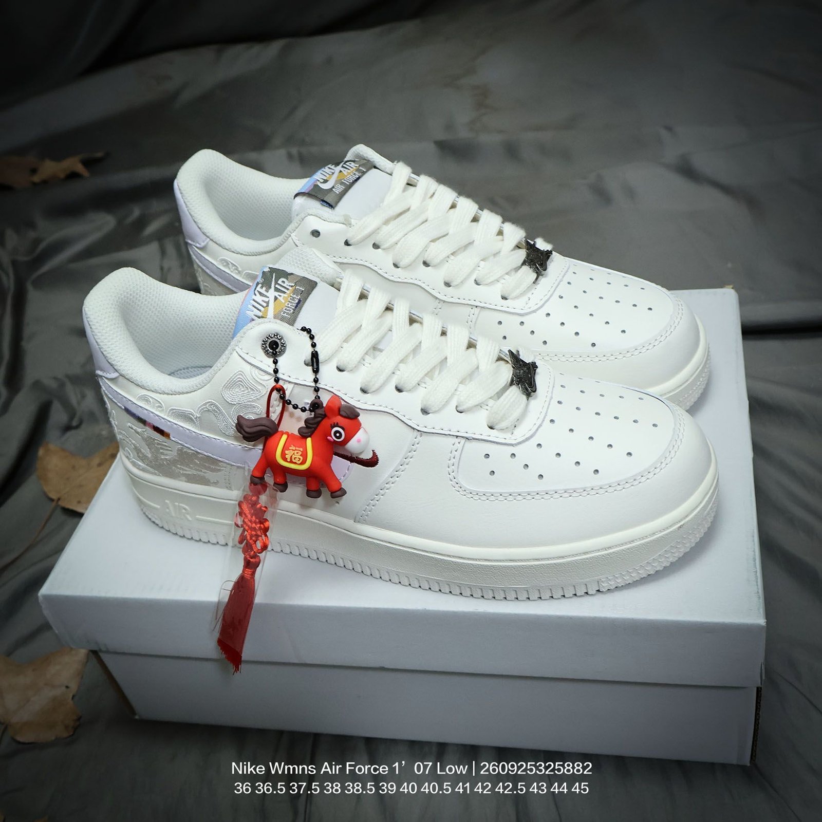Tênis Nike Wmns Air Force 1 - Imagem 5