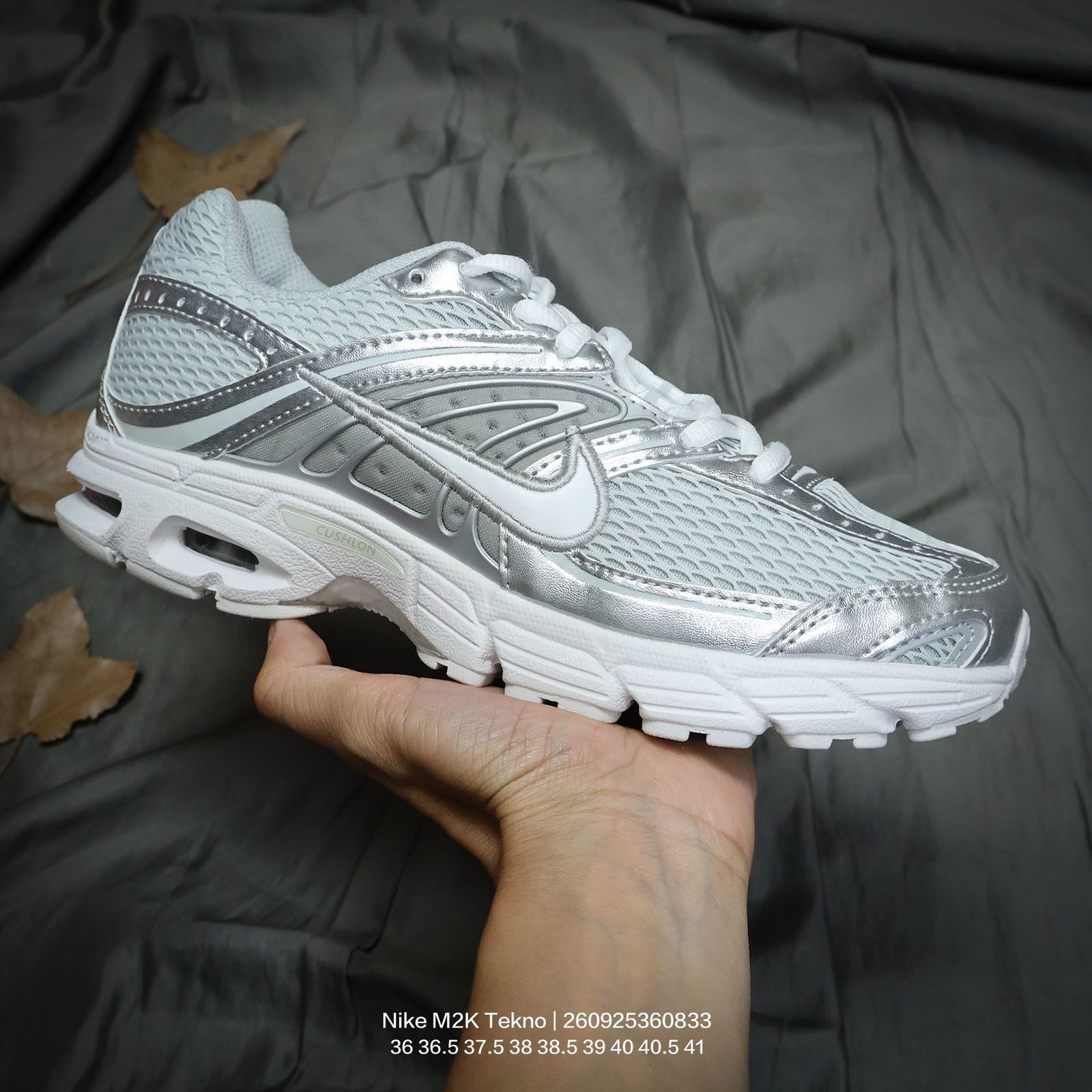 Tênis Nike M2K Tekno