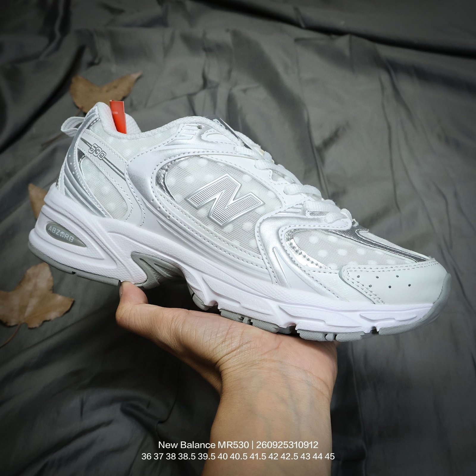 Tênis New Balance MR530