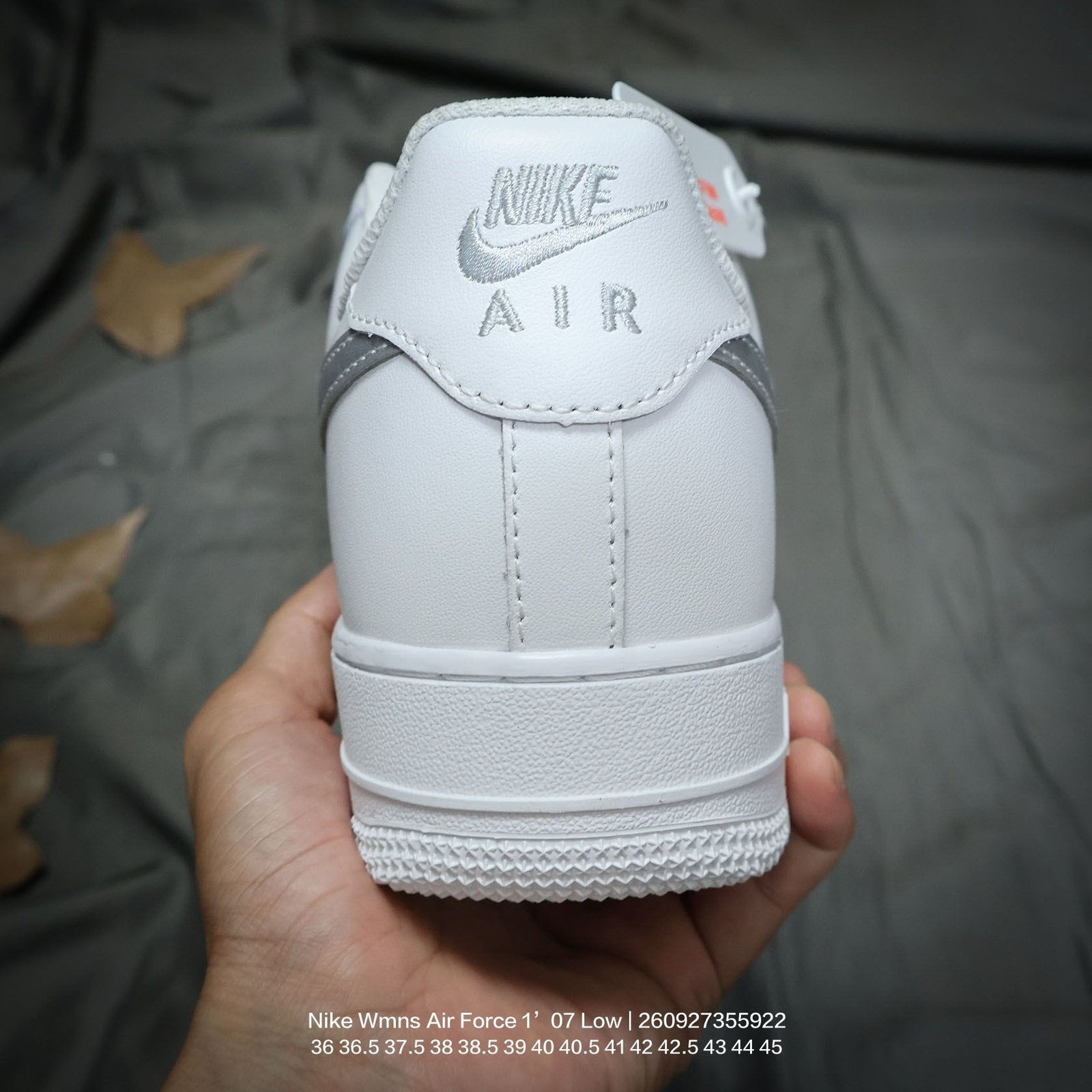 Tênis Nike Wmns Air Force 1 - Imagem 4
