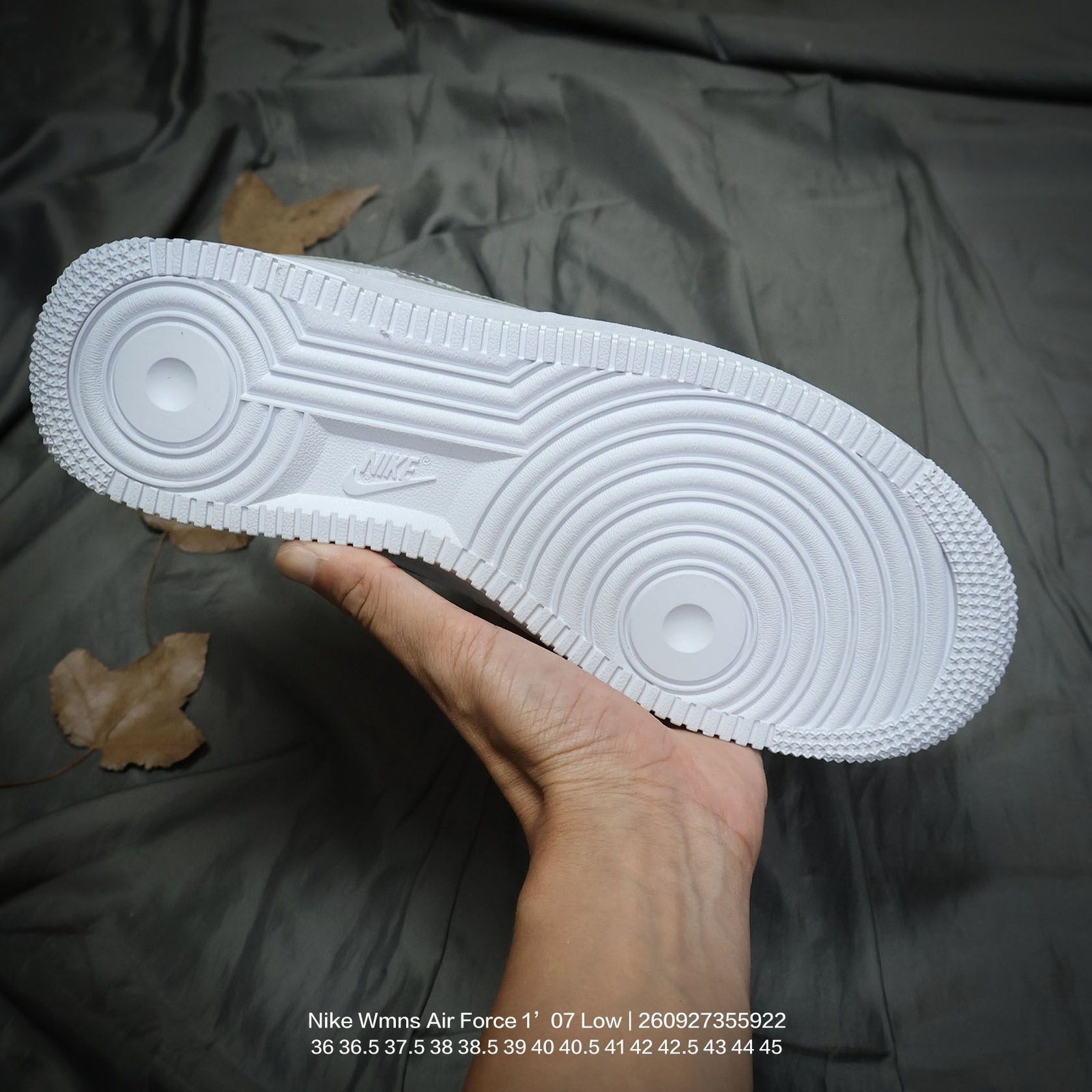 Tênis Nike Wmns Air Force 1 - Imagem 5