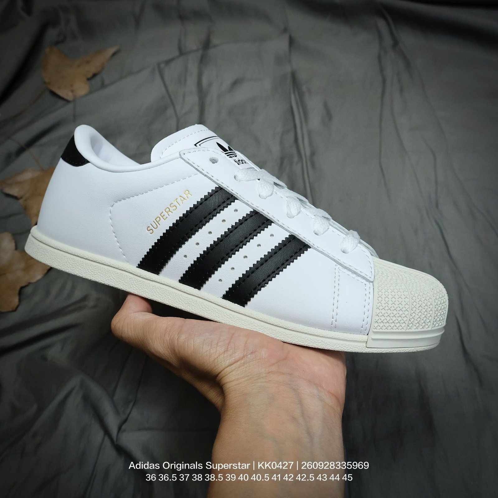 Tênis Adidas Superstar