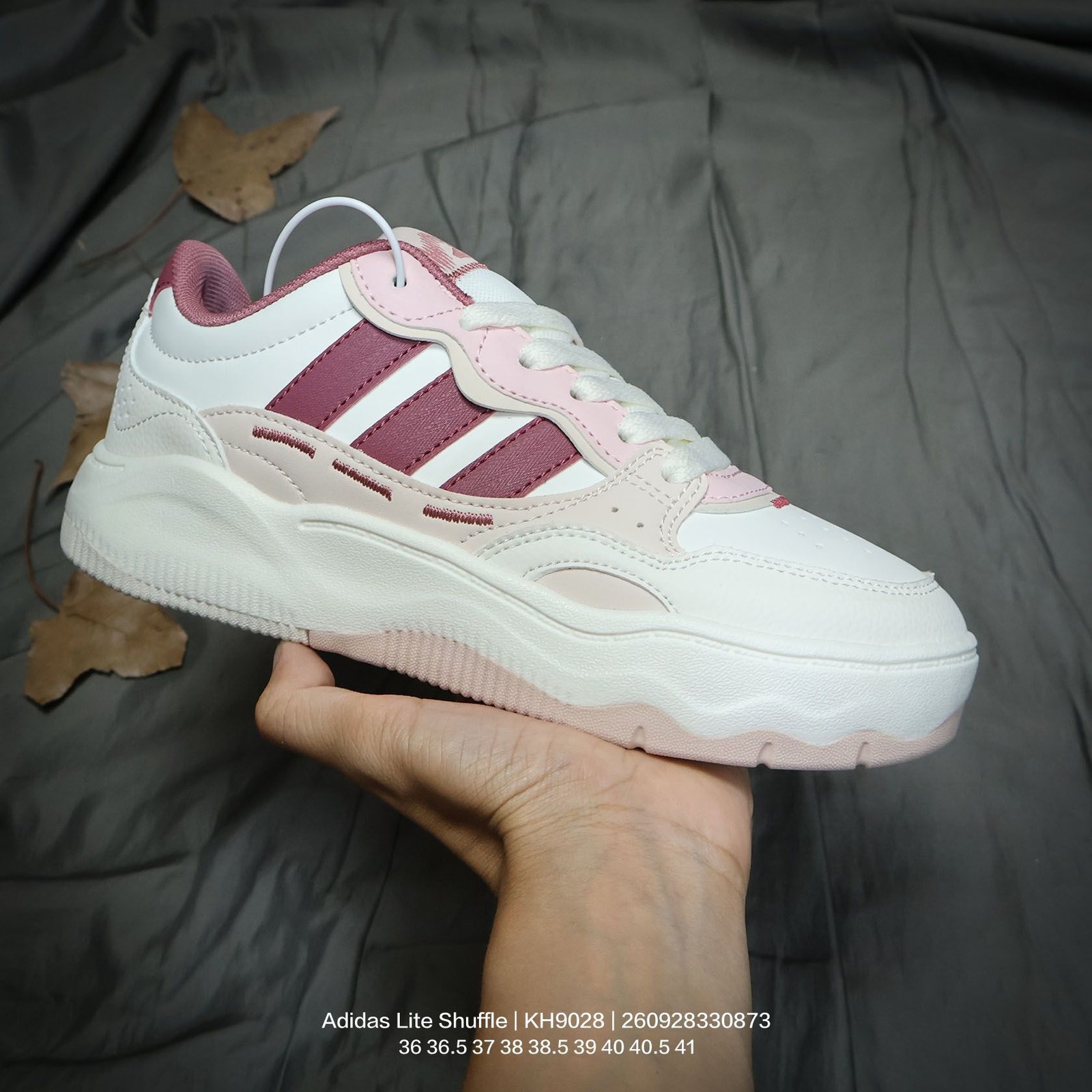 Tênis Adidas Lite Shuffle