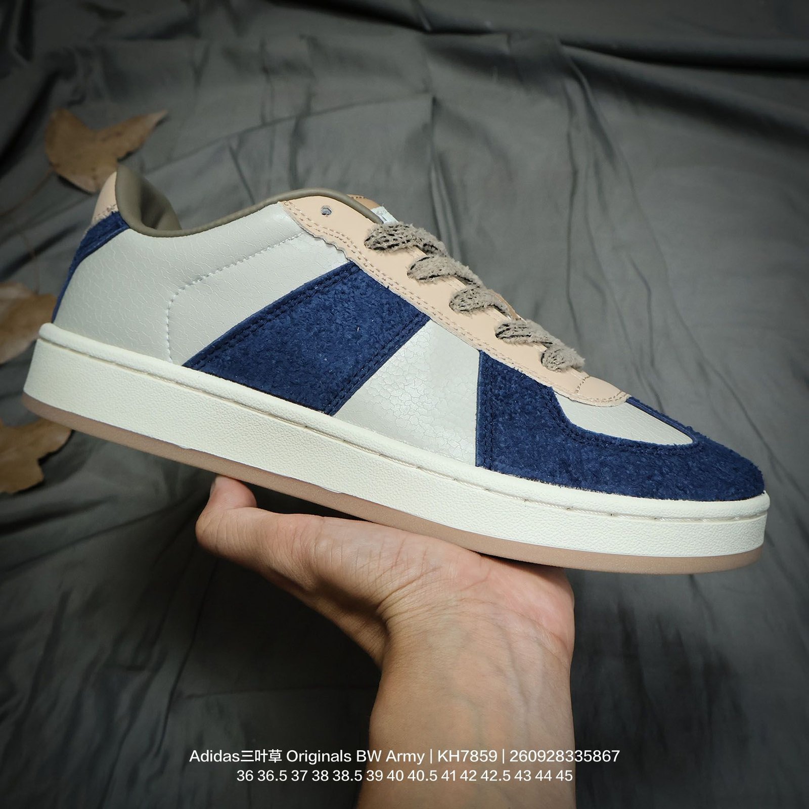 Tênis Adidas KH7859