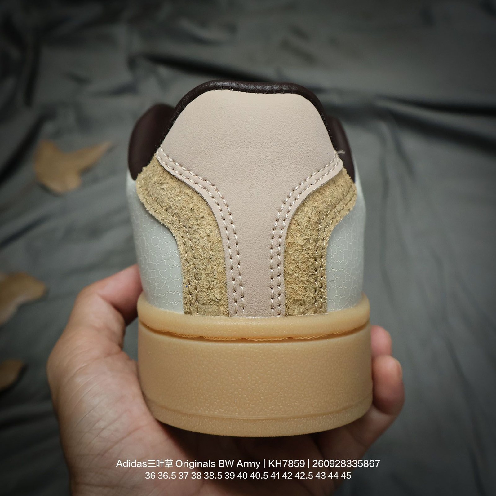 Tênis Adidas KH7859 - Imagem 4