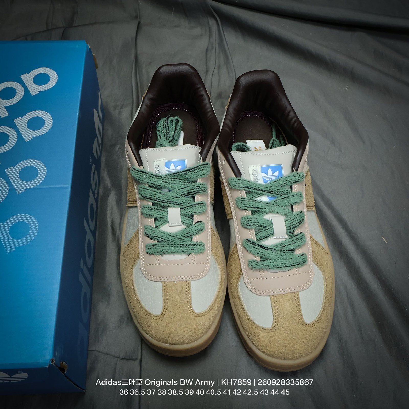 Tênis Adidas KH7859 - Imagem 8