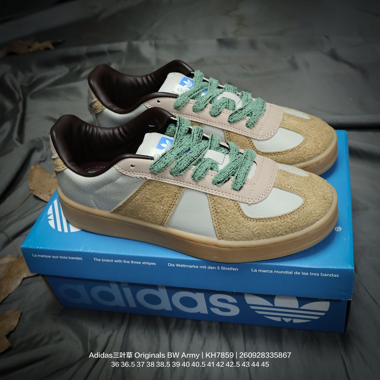 Tênis Adidas KH7859 - Imagem 9