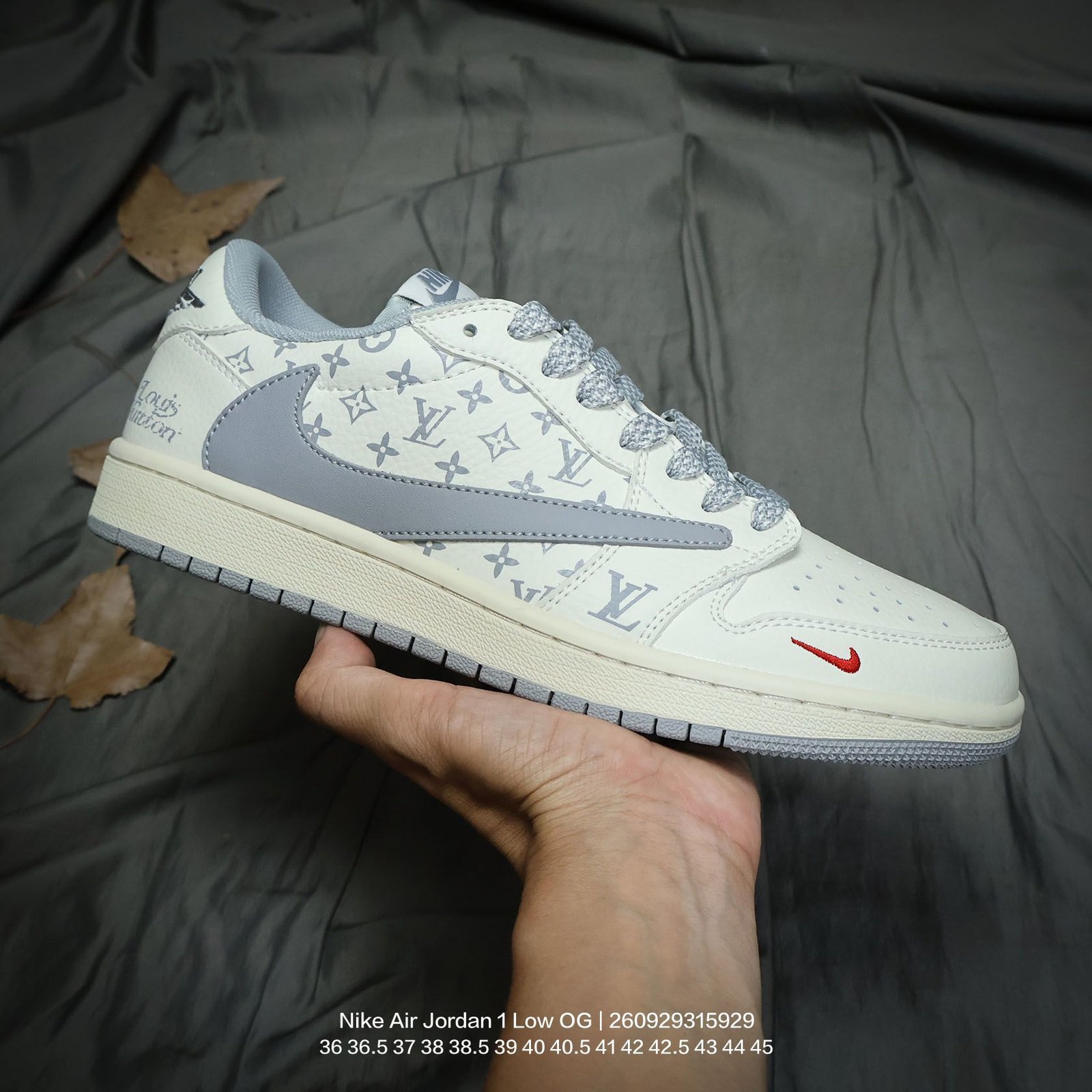 Tênis Nike Air Jordan 1 Low OG