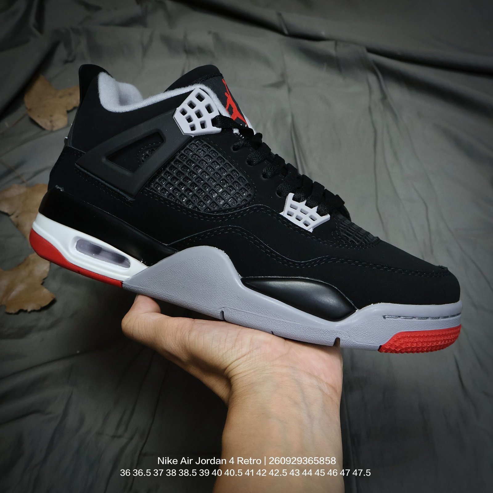 Tênis Nike Air Jordan 4 Retro