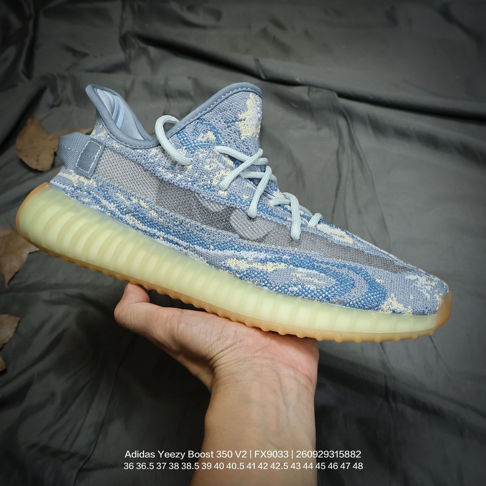 Tênis Adidas Yeezy Boost 350 V2