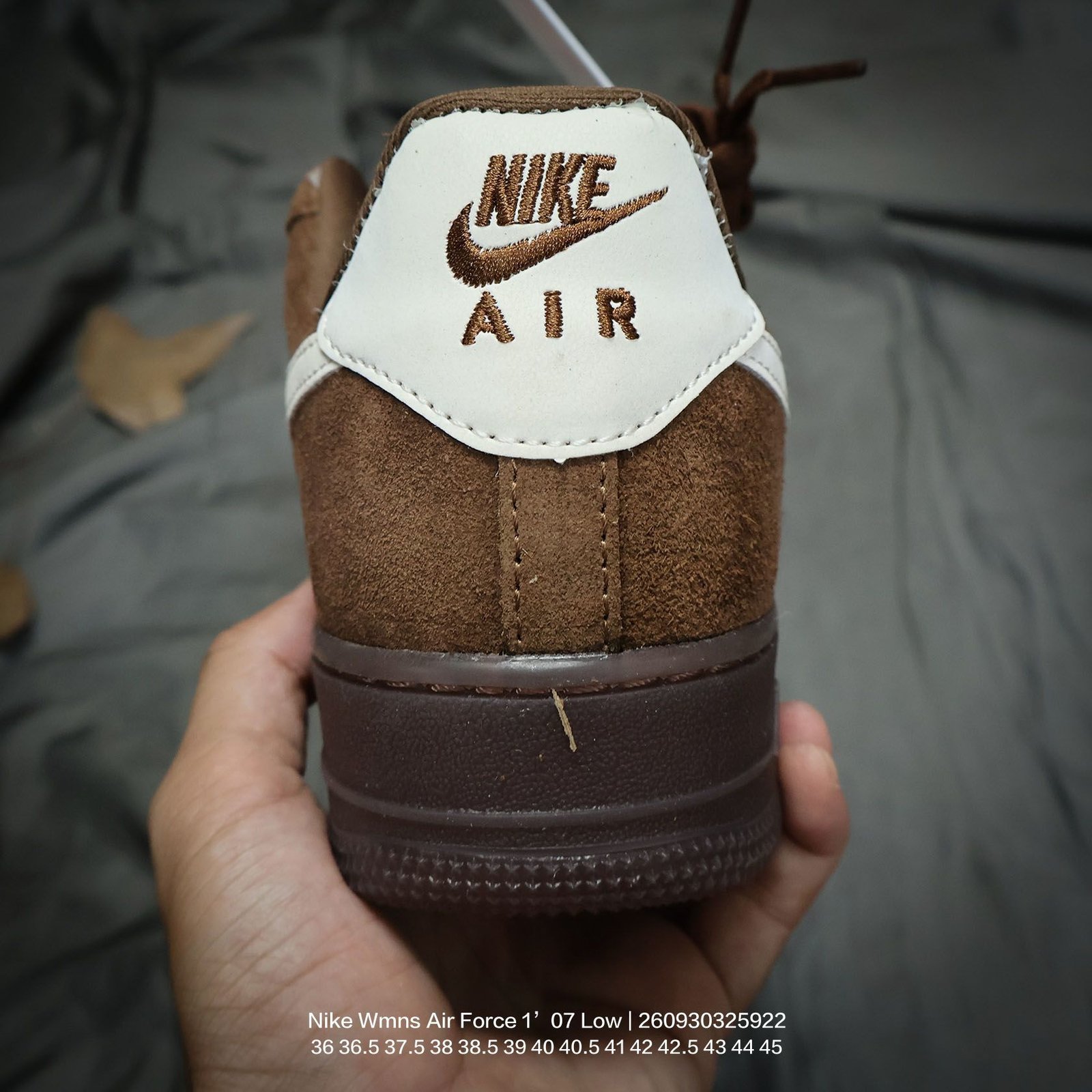 Tênis Nike Wmns Air Force 1 - Imagem 4