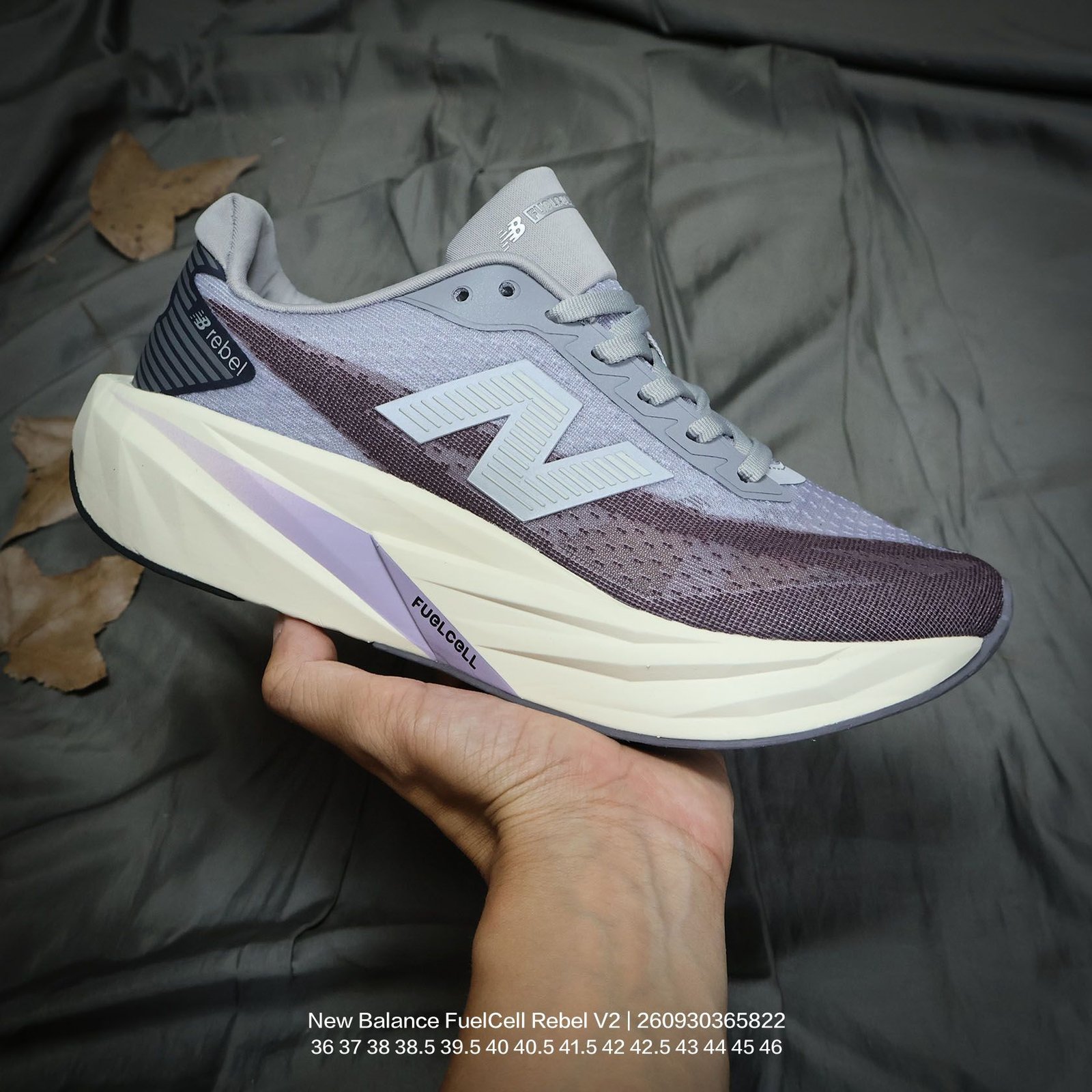 Tênis New Balance FuelCell Rebel V2