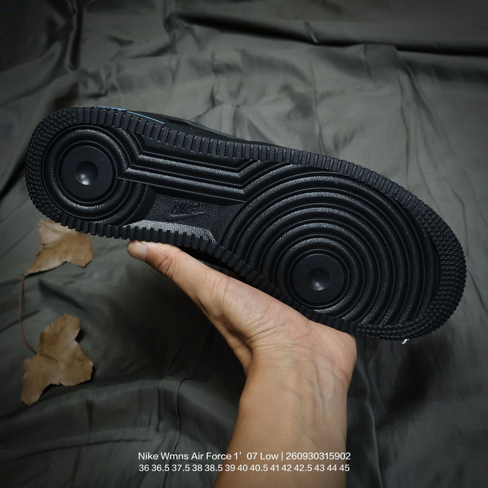 Tênis Nike Wmns Air Force 1 - Imagem 5