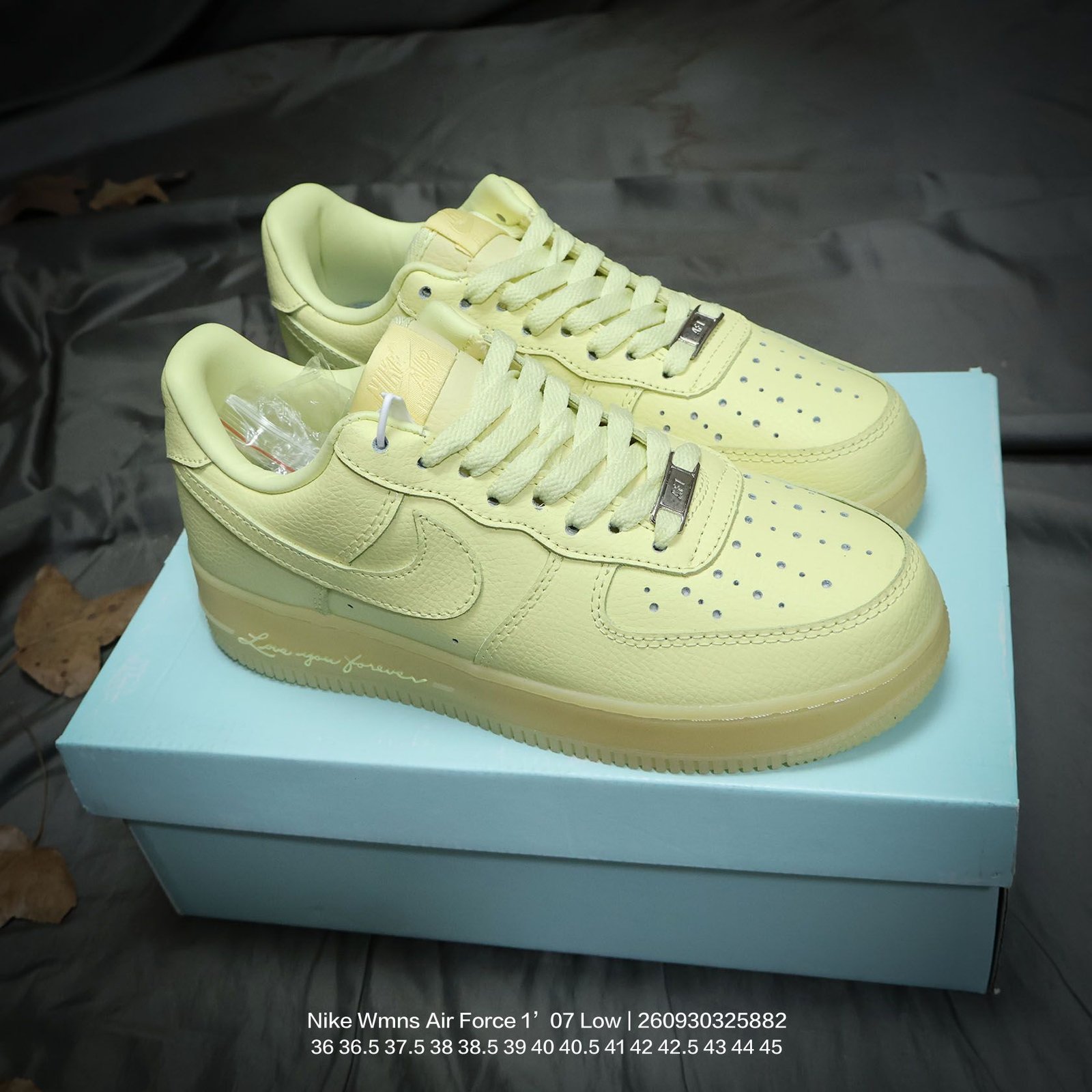 Tênis Nike Wmns Air Force 1 - Imagem 9