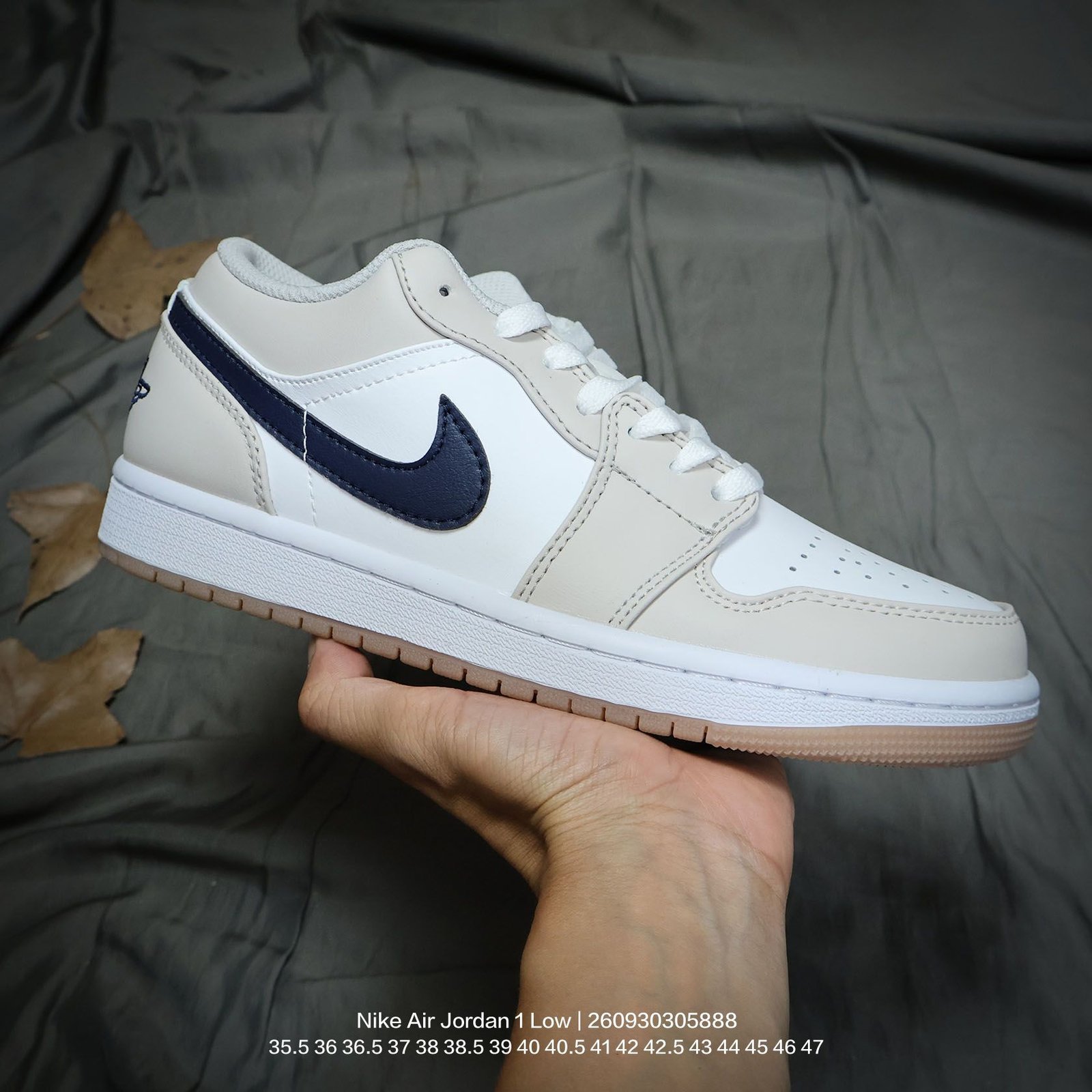 Tênis Nike Air Jordan 1 Low