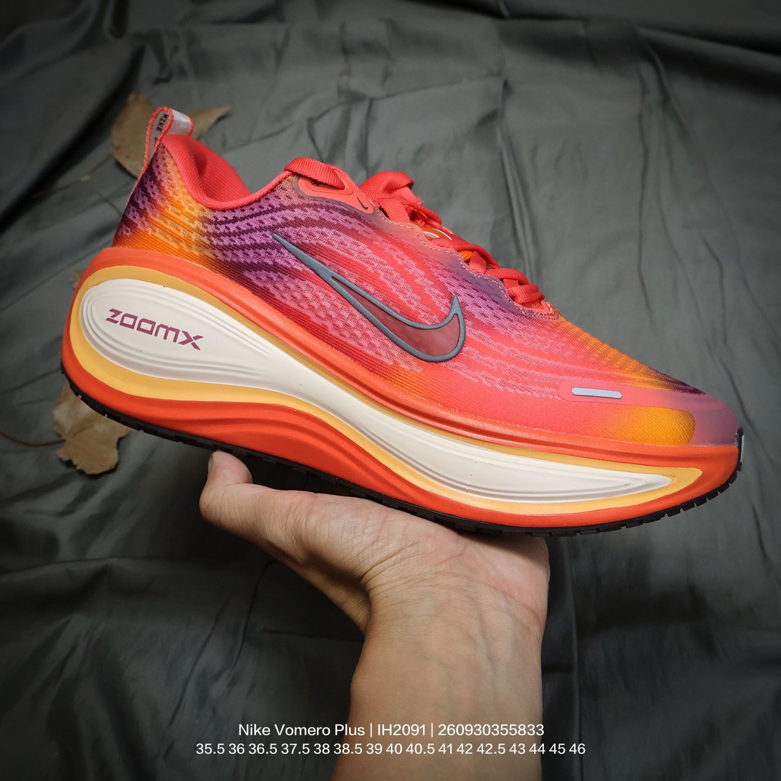 Tênis Nike Vomero Plus