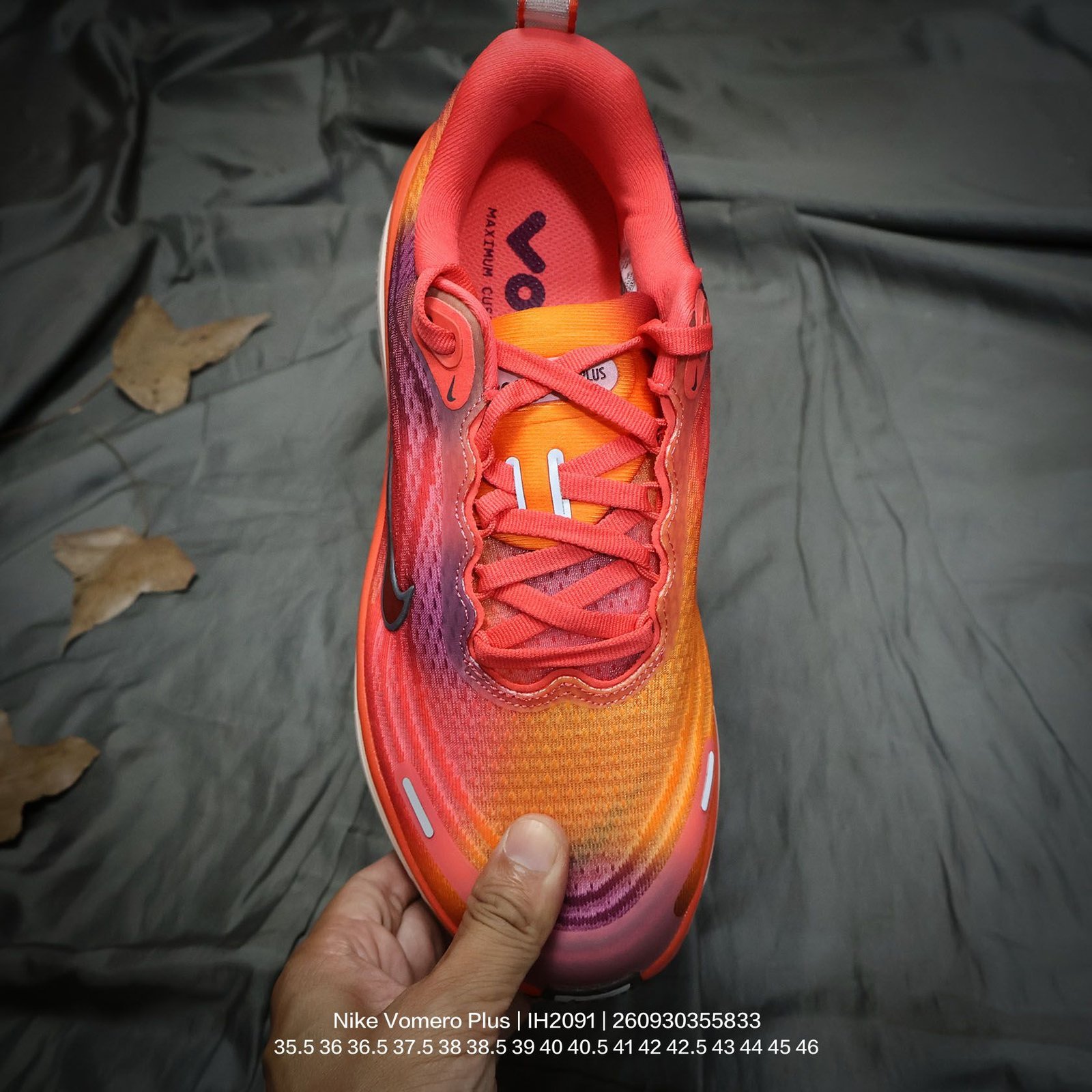 Tênis Nike Vomero Plus - Imagem 2