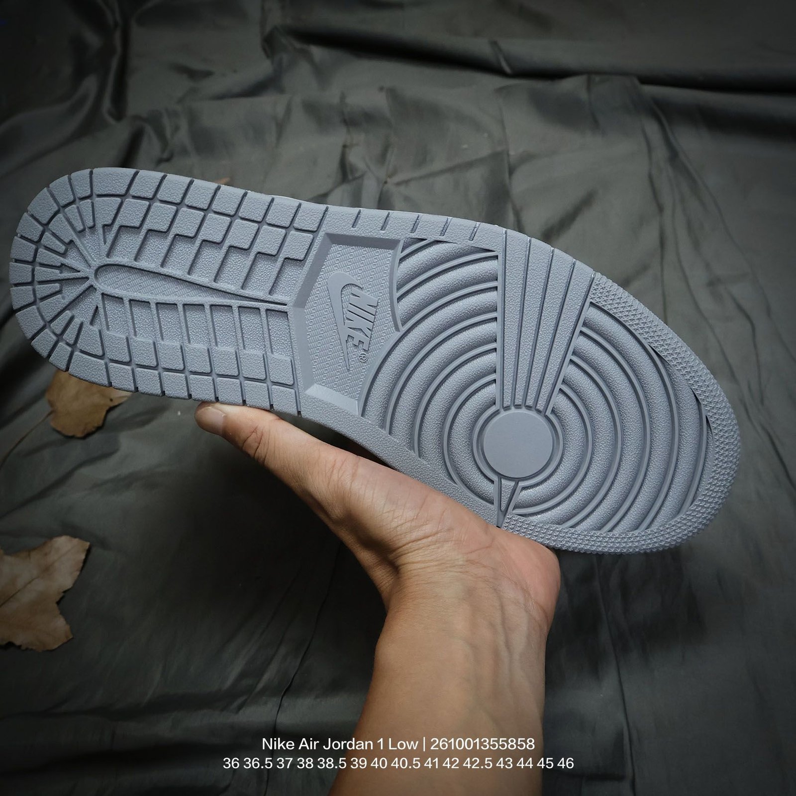 Tênis Nike Air Jordan 1 Low - Imagem 5